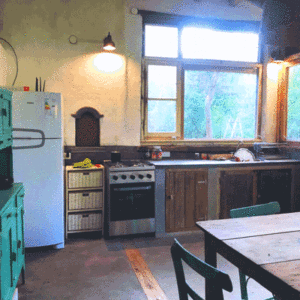 Cocina totalmente equipada en casa de vacaciones en San Marcos Sierras